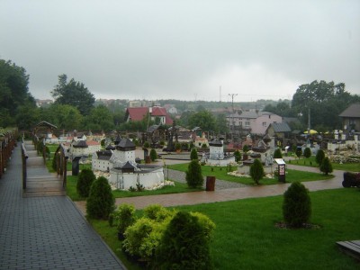 2011 EJ Ogrodzieniec Park Miniatur.JPG